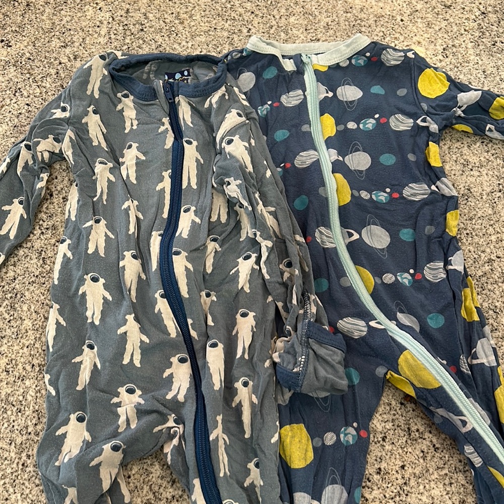 Lot of 2 Kickee Pants 6-9 month footie pajamas